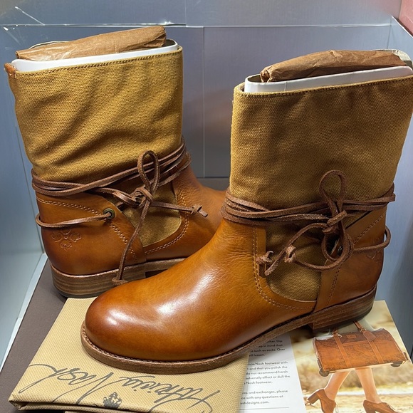 BNIB Patricia Nash Sabbia Boots with Leather strings Tan Leather 6 - Picture 2 of 10